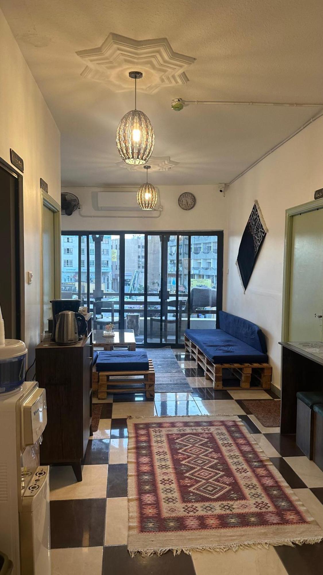 بيت شباب Friends Oasis العقبة المظهر الخارجي الصورة